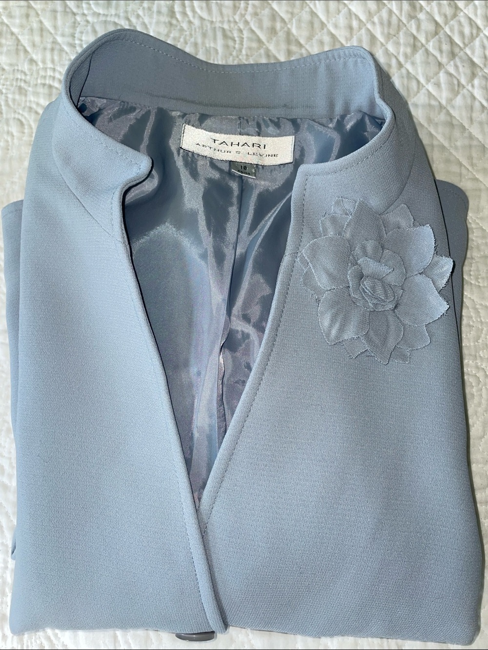 Tahari Arthur S. Levine Blue Floral Applique Blazer Women’s Size 18